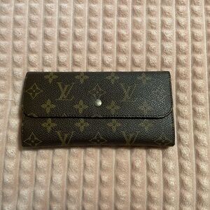 Louis Vutton wallet
